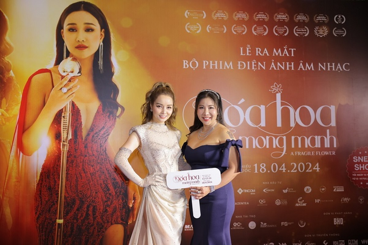 Bang Kieu den mung Trizzie Phuong Trinh, Mai Thu Huyen ra mat phim-Hinh-3