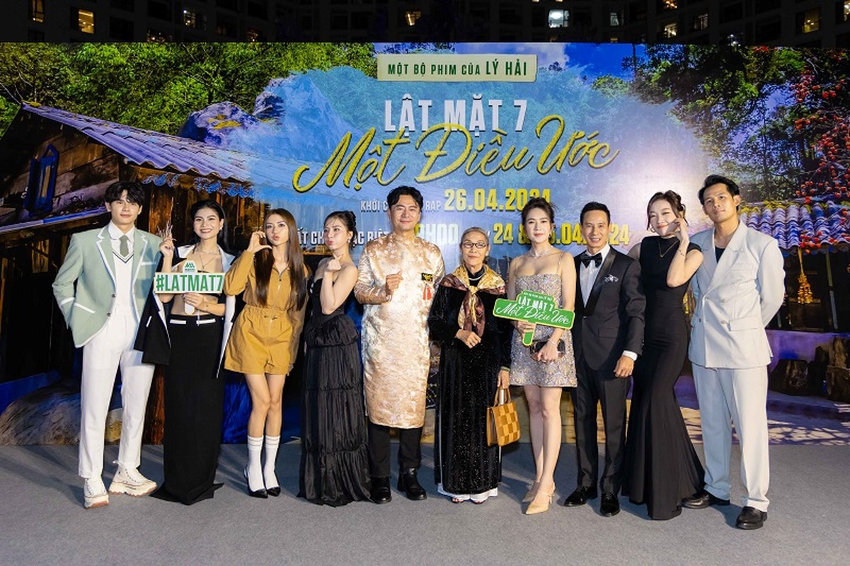 Ly Hai - Minh Ha cung dan sao ra mat phim 