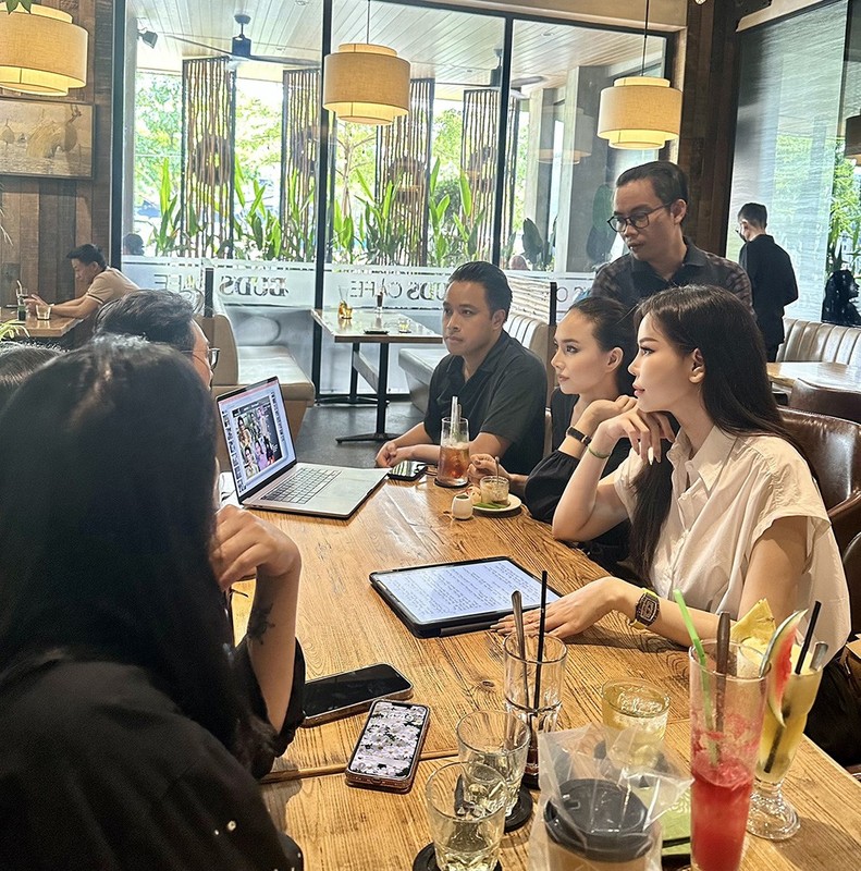 A day of CEO Dao Lan Phuong's return to Vietnam-Hinh-5