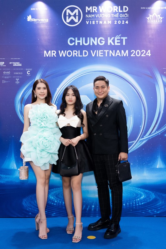 View - 	Dàn hoa hậu lộng lẫy trên thảm đỏ chung kết Mr World Vietnam 2024