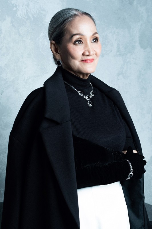 Ly Nha Ky's biological mother is beautiful and has a beautiful face at the age of over 70 - Photo 12