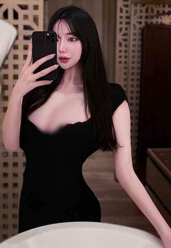 View - 	Hot girl xinh đẹp diện đồ khoét sâu khoe body siêu nuột