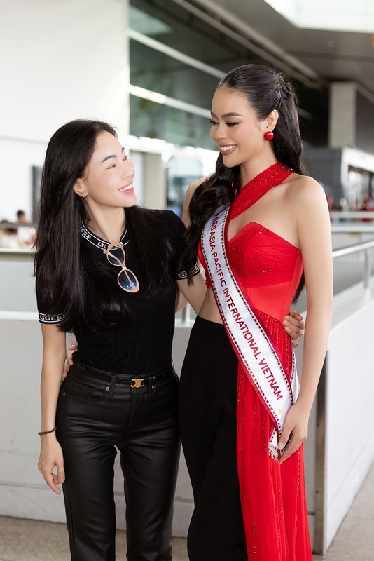 Dan hau dinh dam tien Anh Vuong di thi Miss Asia Pacific International 2024-Hinh-3