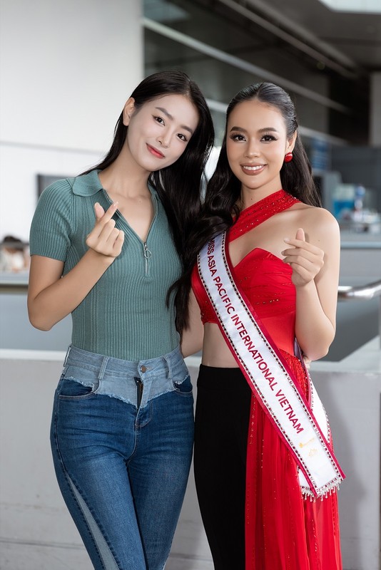 Dan hau dinh dam tien Anh Vuong di thi Miss Asia Pacific International 2024-Hinh-5