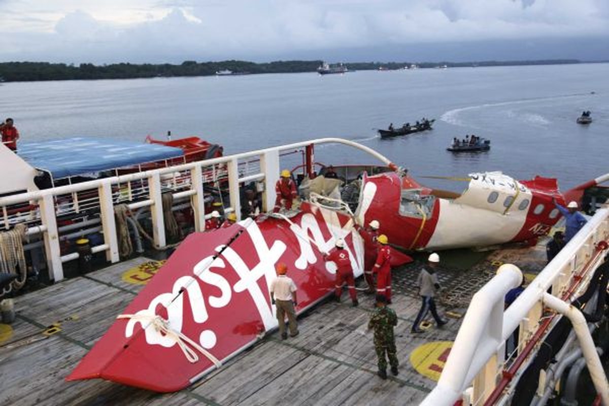 Tai nan may bay tham khoc truoc hang hang khong Germanwings-Hinh-3