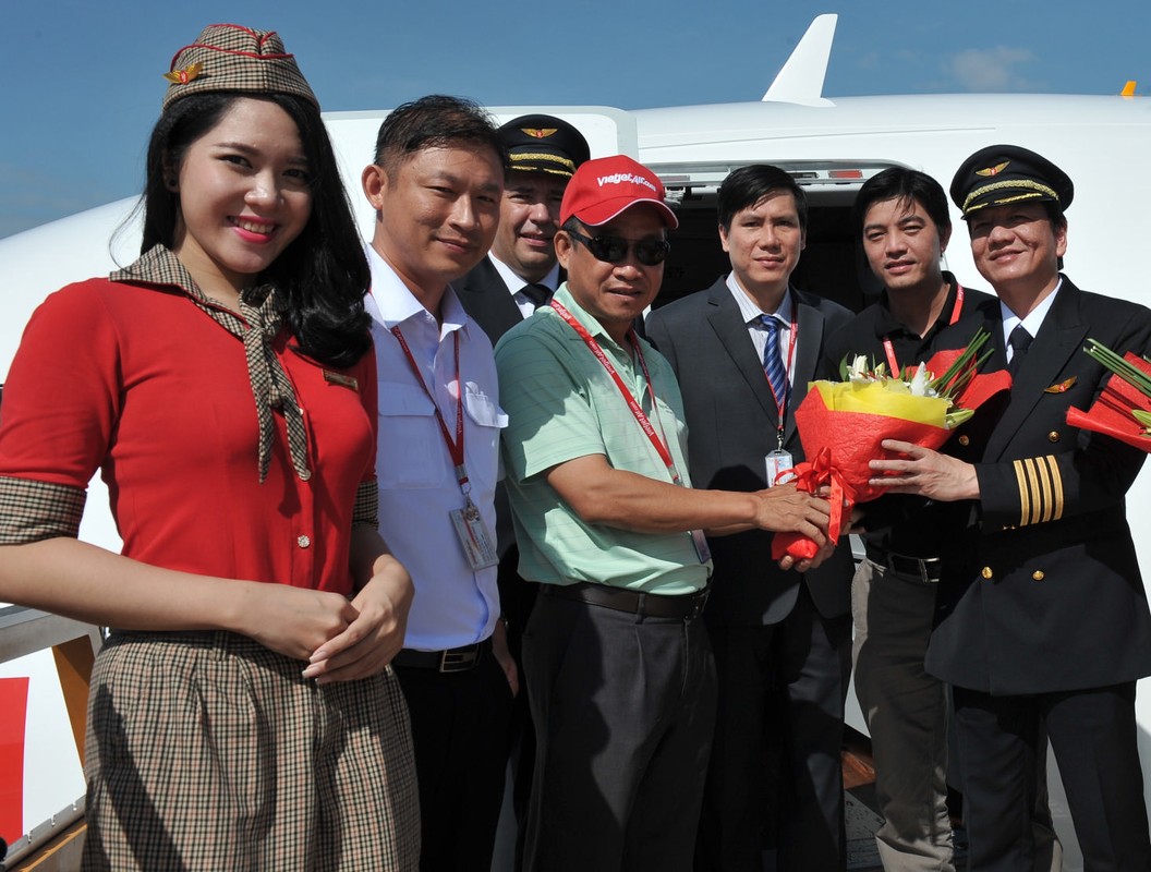 Tan muc may bay thu 29 Vietjet vua don nhan-Hinh-2