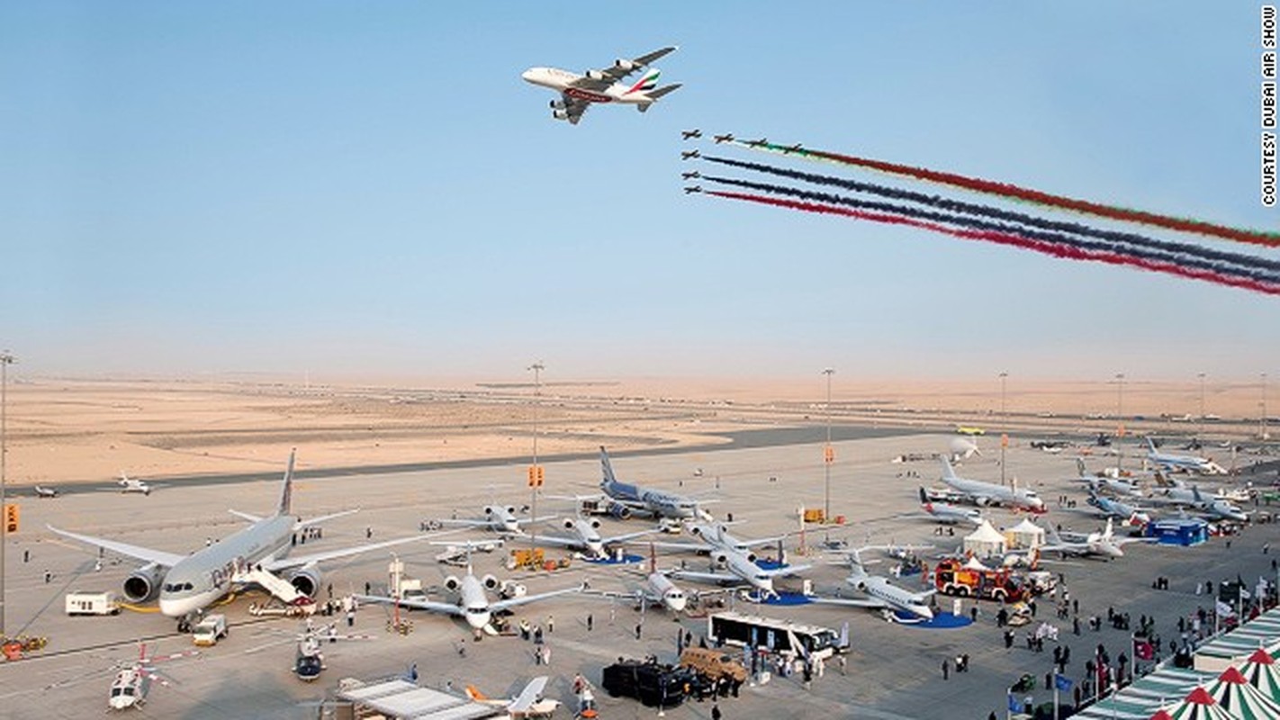 Toan canh hoanh trang cua trien lam hang khong Dubai Air Show-Hinh-4