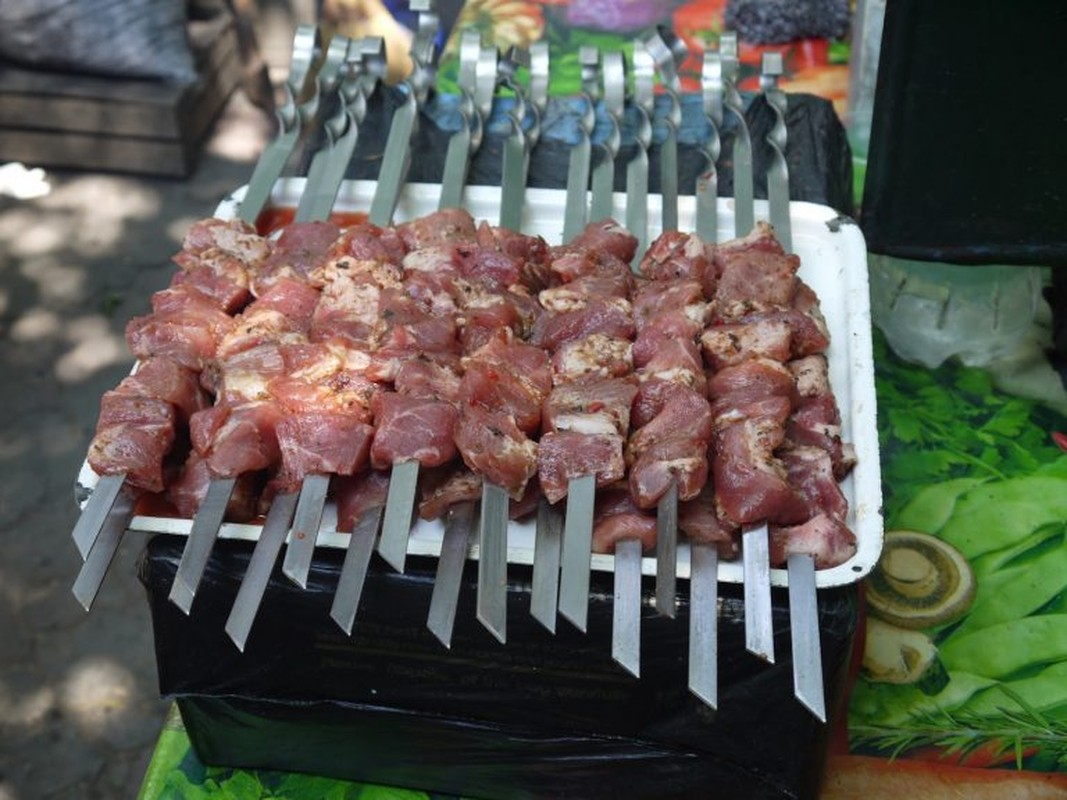 Den Nga xem World Cup 2018, khong an Shashlik lang phi ca chuyen di-Hinh-3