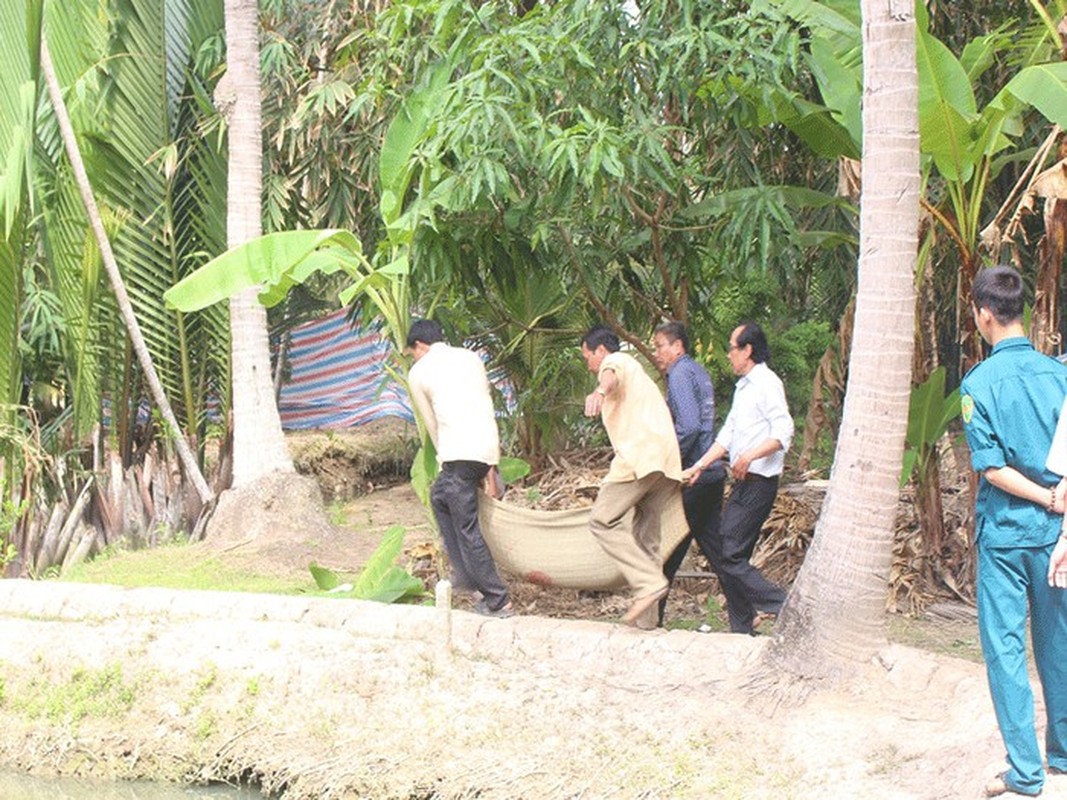 Hai phu nu bi sat hai trong dem do mau thuan tinh cam-Hinh-2