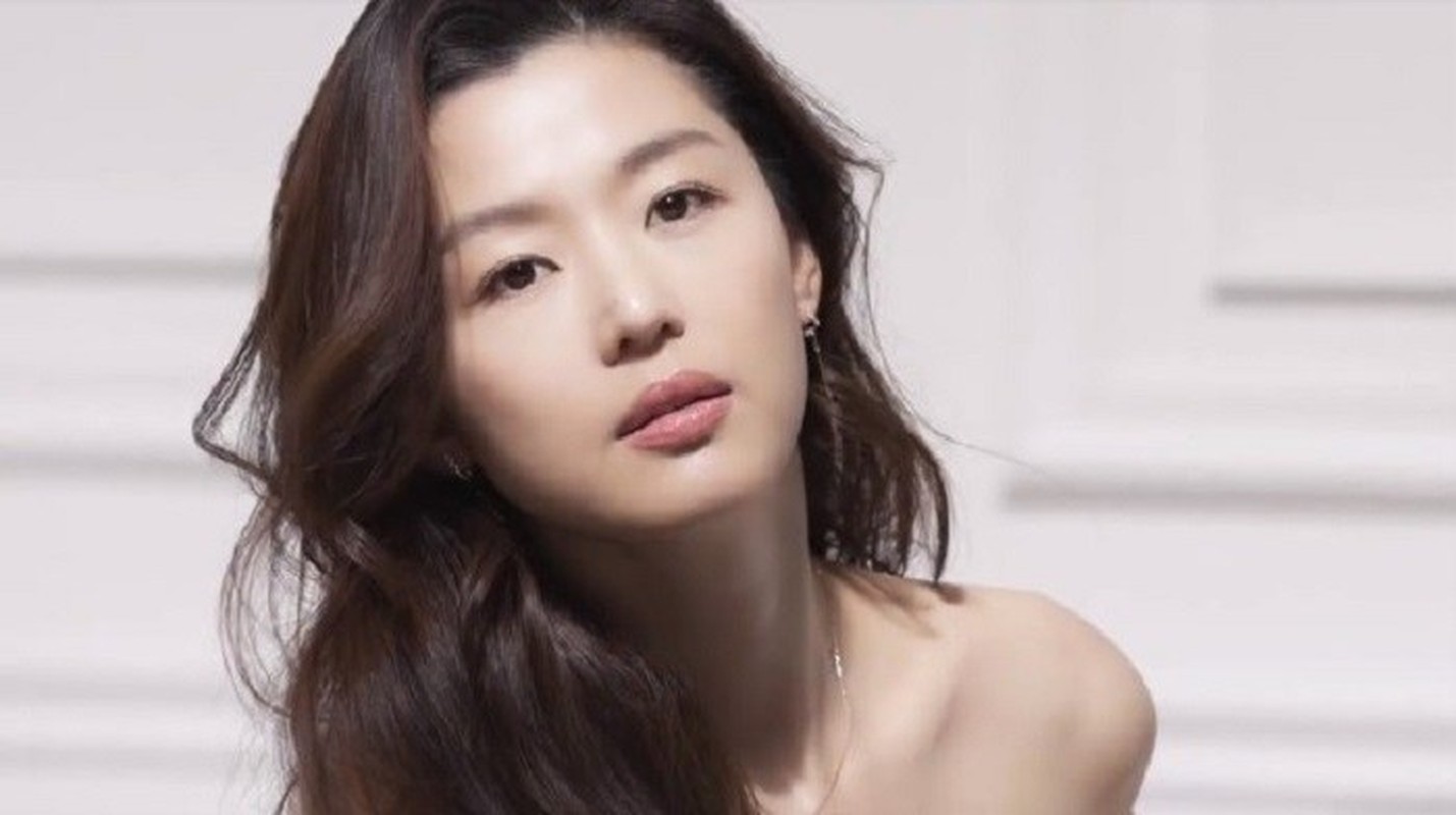 “Mo chanh” Jun Ji Hyun dep kho cuong o tuoi 37-Hinh-3