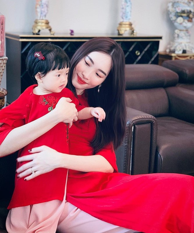 Xem cac nhoc ti nha sao Viet dien ao dai cuc yeu-Hinh-2