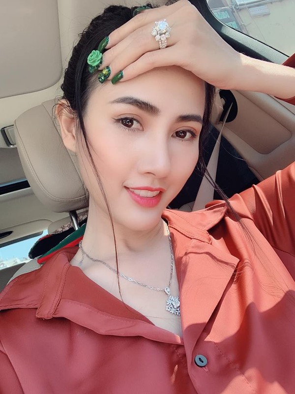 Ngam ngo gu thoi trang goi cam cua nguoi dep duoc tang nhan 5,4 ty