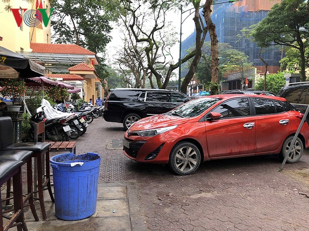 Het Tet, hang quan van lan chiem via he, long duong o Ha Noi-Hinh-3