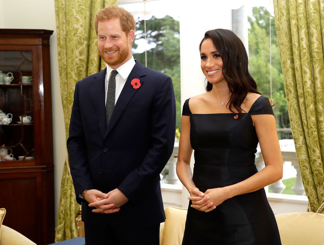 Nguong mo thoi trang ton sur ton cua vo chong Hoang tu Harry va Meghan-Hinh-10