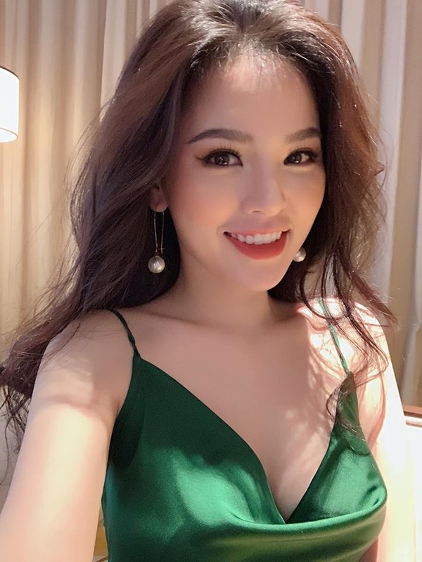 “Thanh nu Mi Go” Phi Huyen Trang ngay cang mac goi cam-Hinh-11