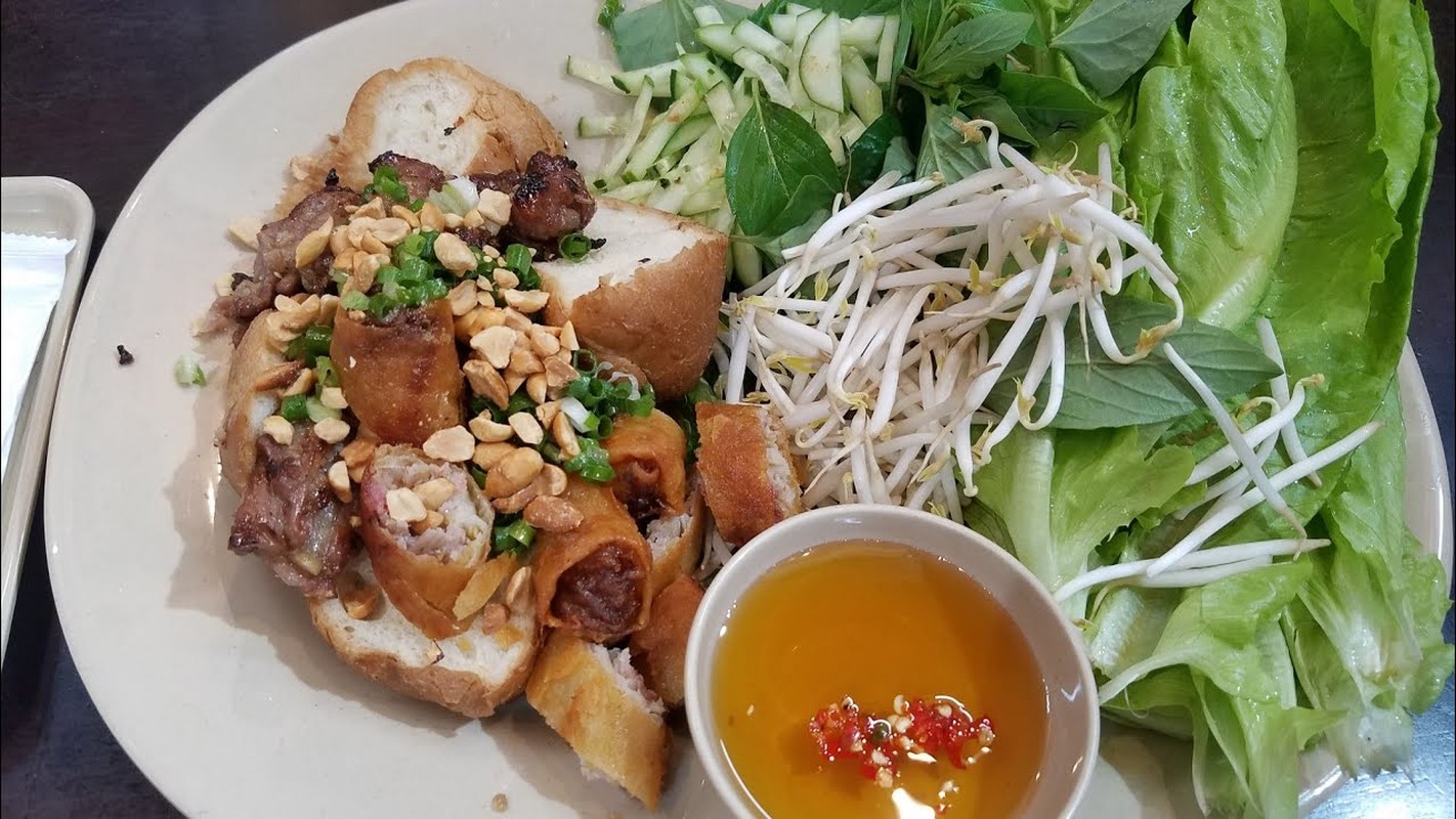 Mon banh mi hap Sai Gon co gi dac biet ma hut khach den vay?-Hinh-4