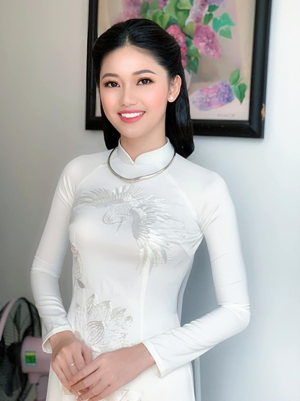 Nhung bo ao dai trang trong le an hoi sieu dep cua Dong Nhi va cac sao Viet-Hinh-6