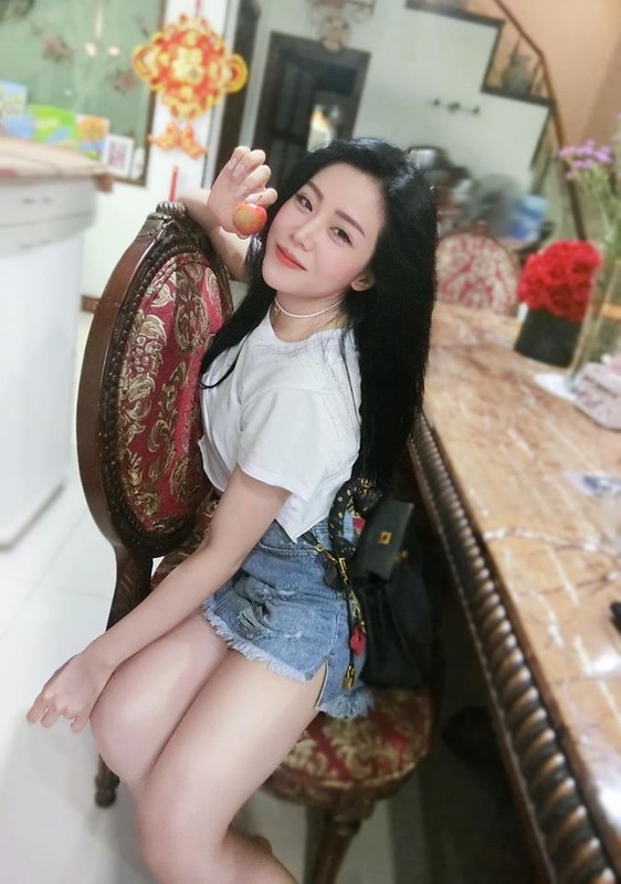 Me man gu thoi trang sang chanh “cuc chat” cua em chong Dong Nhi-Hinh-5