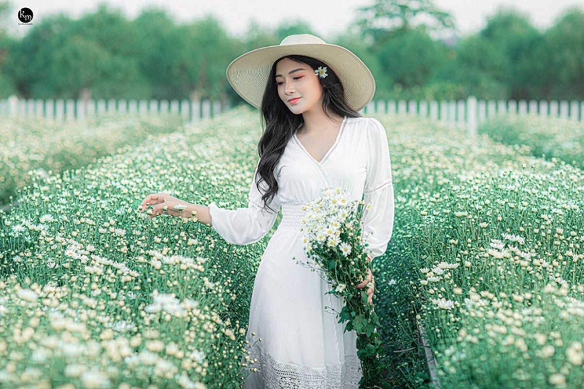 Nhung bo ao dai dep an tuong cua sao Viet mac chup anh cuc hoa mi-Hinh-11