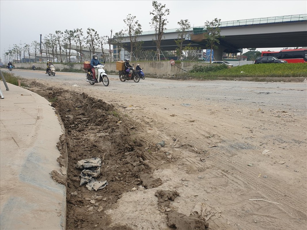 O nhiem khong khi nang o Ha Noi: Lo dien “hung thu” dau doc...