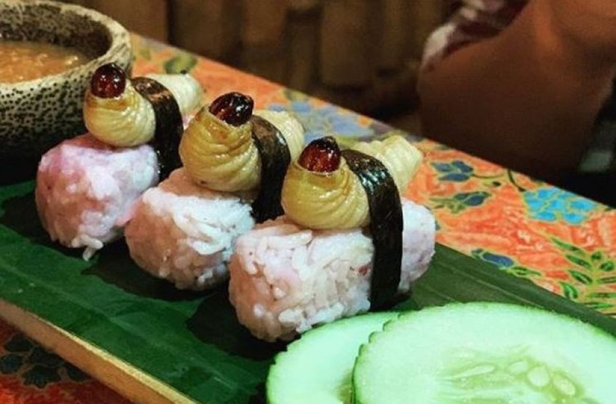 Rung minh voi mon sushi duong dua kinh di o Malaysia-Hinh-6