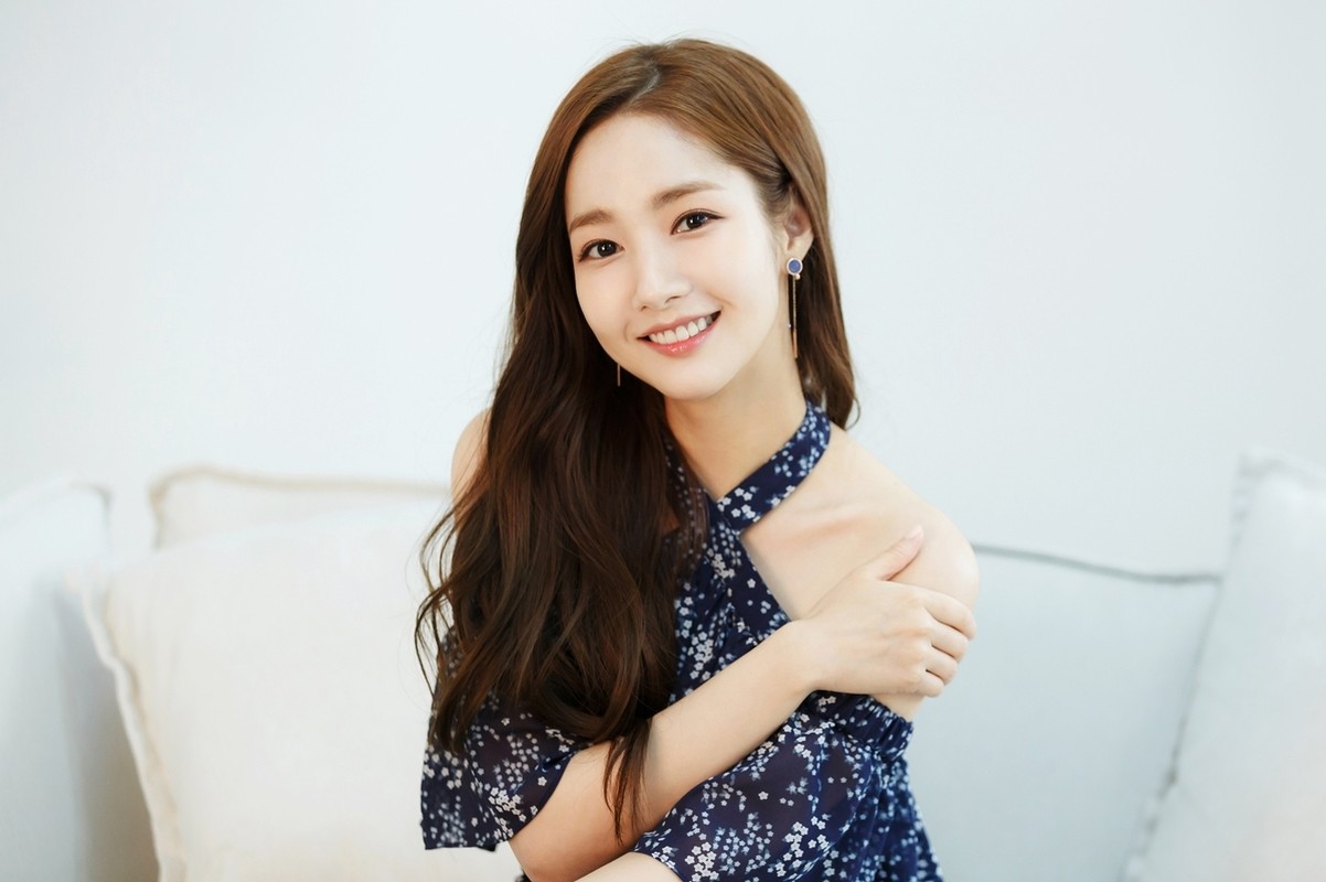 Ngam gu thoi trang nu tinh “van nguoi me” cua “thu ky Kim” Park Min Young