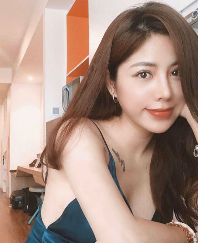 Bat ngo gu thoi trang goi cam cua nu co pho khi roi buong lai-Hinh-4