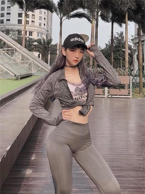 Hot gymer Ha Noi “lot xac” voi than hinh nong bong nho tap luyen-Hinh-6