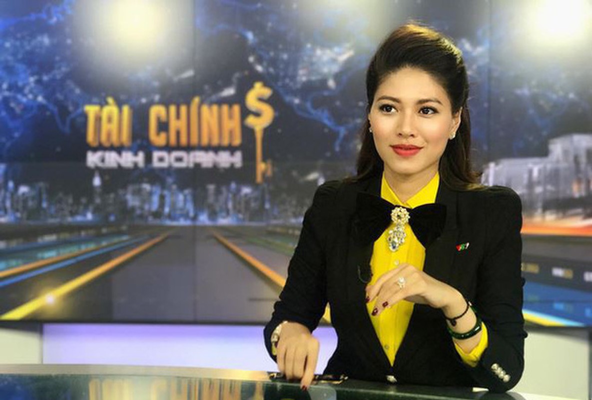 Gu thoi trang sang chanh, sanh dieu cua BTV Ngoc Trinh dai VTV