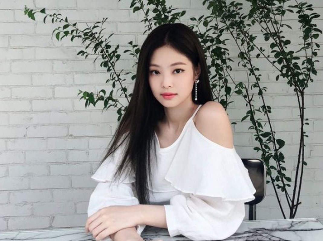 Jennie (BlackPink) an uong nghiem ngat de giu vong eo nho kho tin-Hinh-5