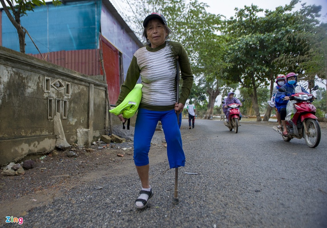 Trang tay sau lu, nguoi Quang Binh them noi lo bao den-Hinh-7