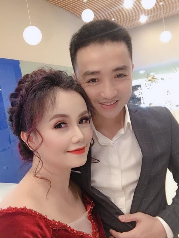 Dien vien Hoang Yen ly hon chong thu 4 mac tre trung khong ngo