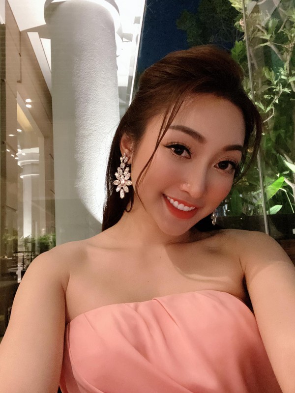 Gu thoi trang nong bong khoe body goi cam cua vo moi Chi Bao-Hinh-10