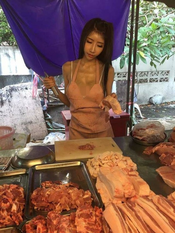 Hang loat hot girl Thai Lan an mac ho hang de “cau” khach mua hang-Hinh-11