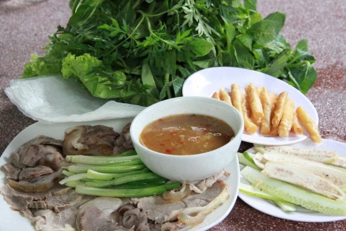 “Rot nuoc mieng” voi dac san bo to Cu Chi duoc vi nhu thit bo Kobe