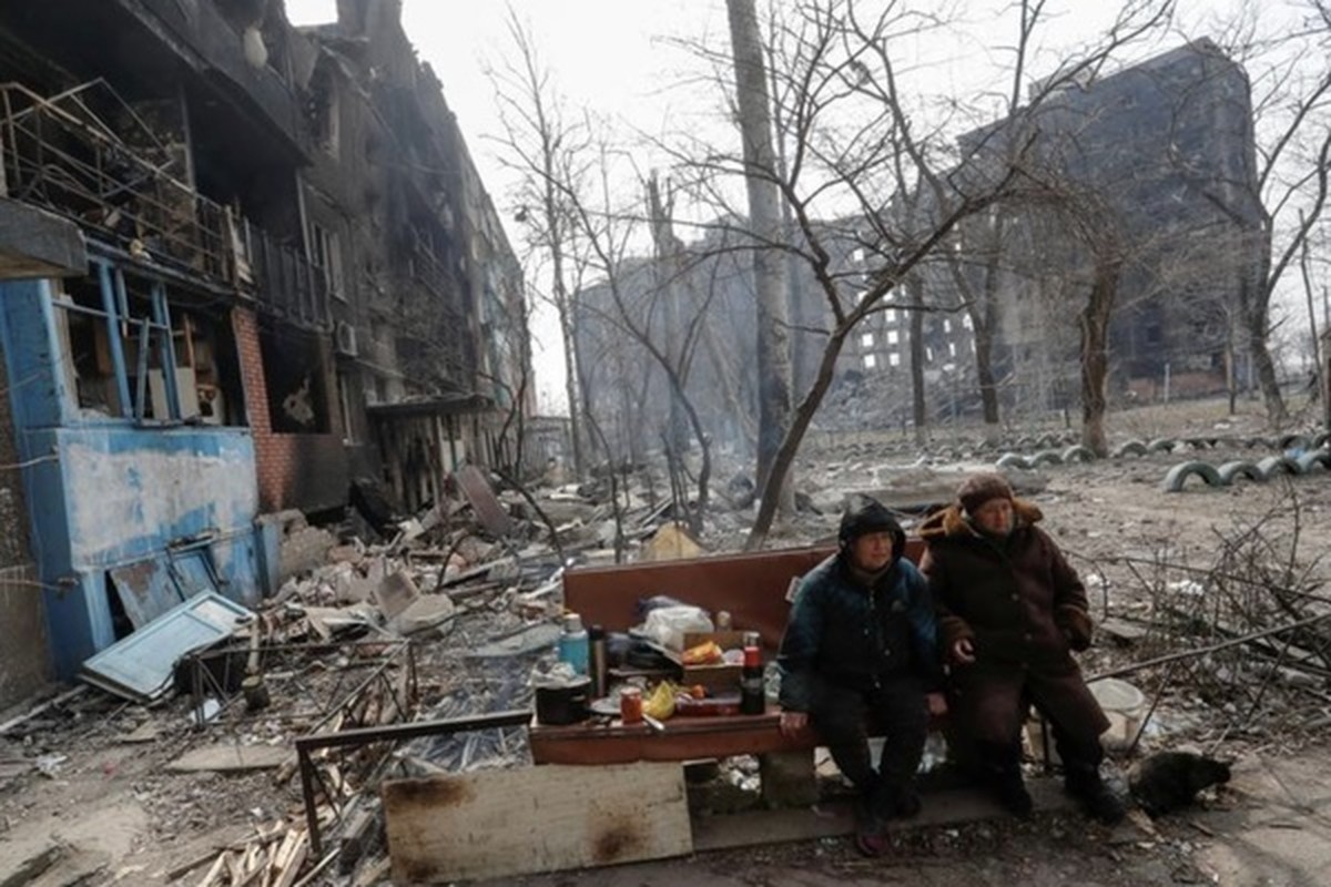 Nhoi long canh hoang tan o Mariupol, Ukraine sau 4 tuan hung bom dan-Hinh-7
