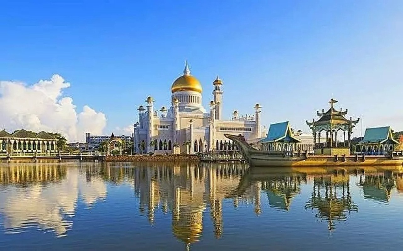 Cuoc song sa hoa cua Quoc vuong Brunei trong cung dien 1.700 phong-Hinh-9