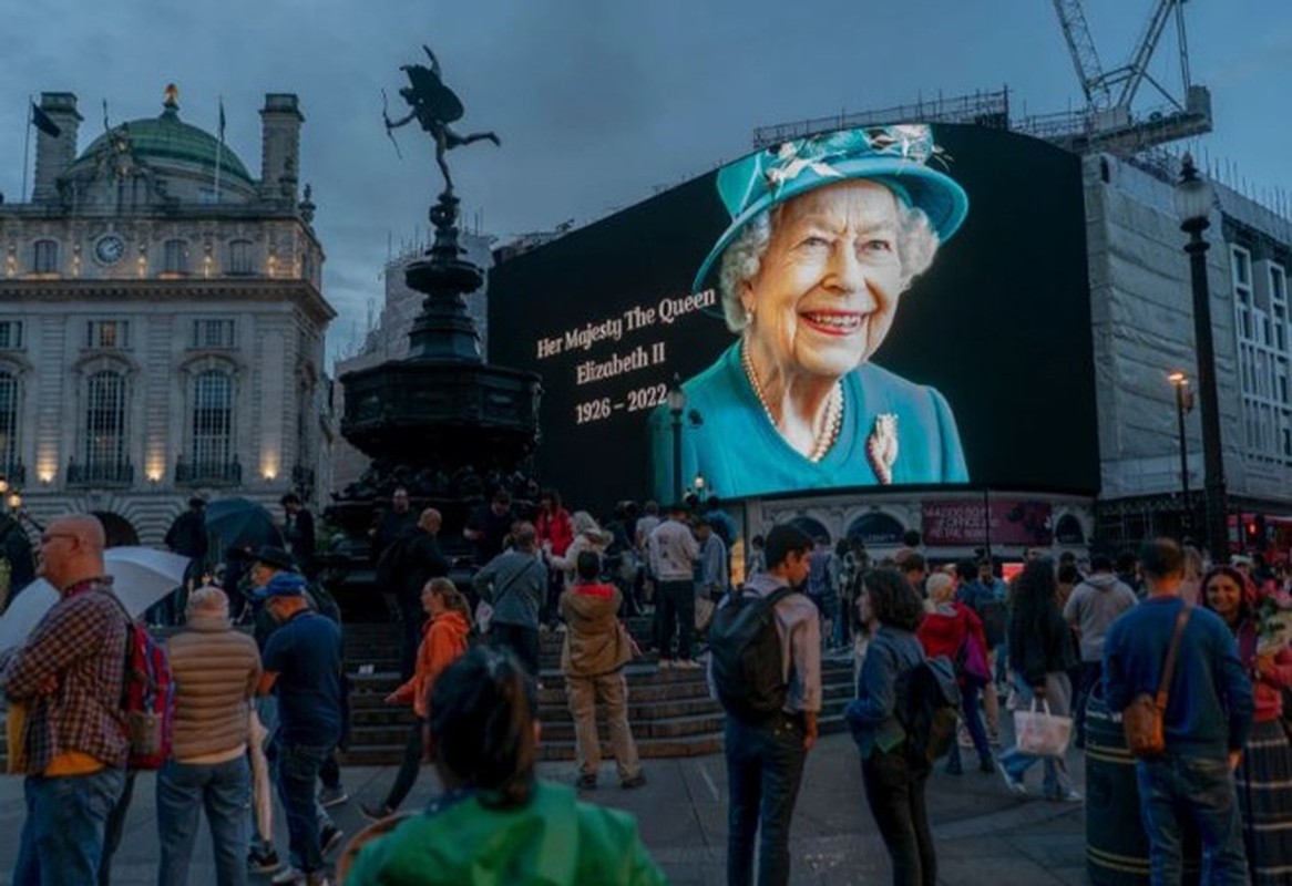 Nguoi dan Anh dau buon doi mua tuong nho Nu hoang Elizabeth II-Hinh-8