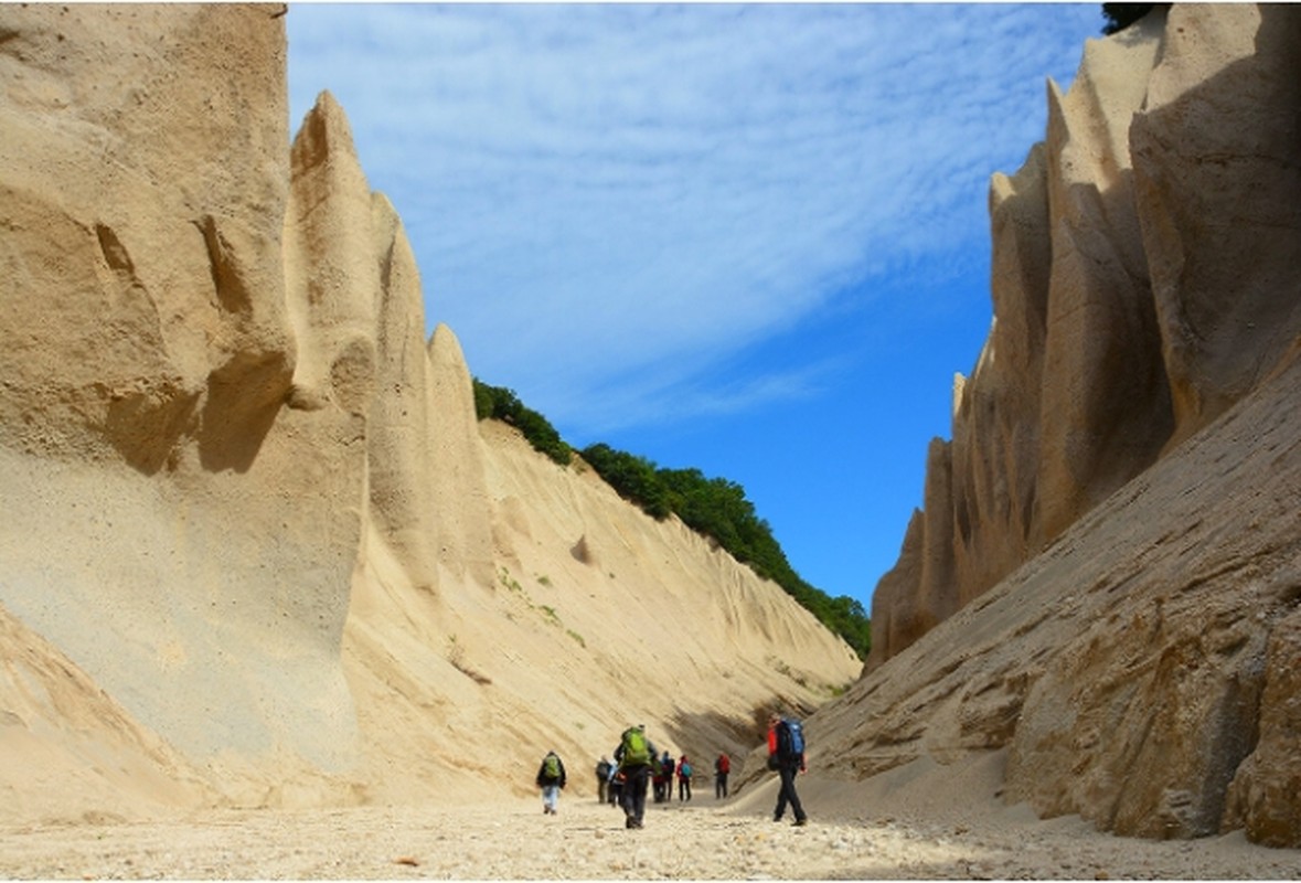 Ve dep ky ao cua thung lung da trang hung vi o Kamchatka-Hinh-8