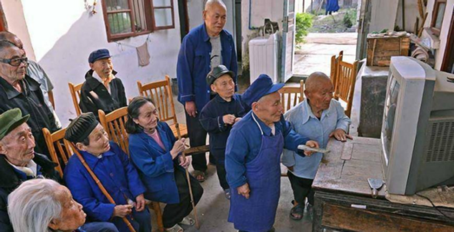 Ky la lang nguoi lun o Trung Quoc, khong ai cao qua 1,3m-Hinh-3