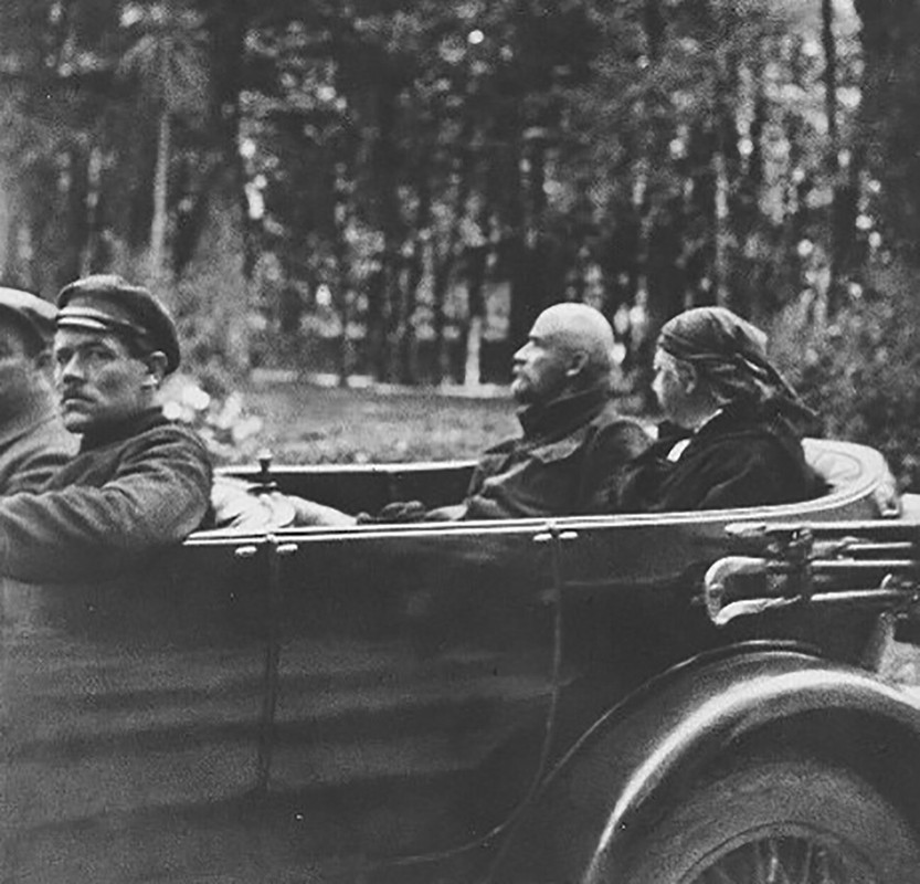 View - 	Nhìn lại 10 bức ảnh hiếm về phu nhân lãnh tụ Lenin