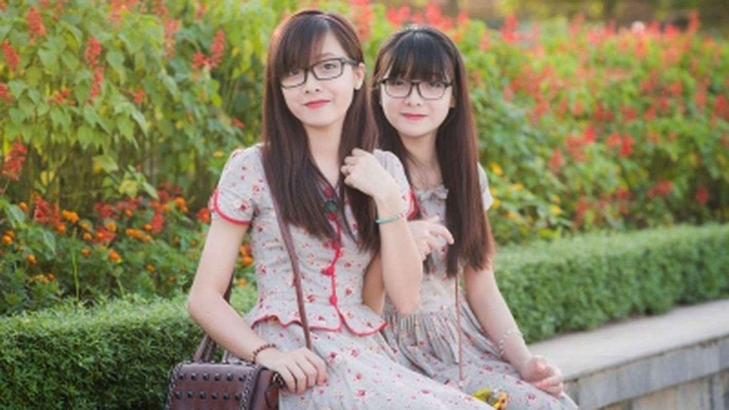 Cap song sinh xu Nghe khoe anh moi xinh lung linh-Hinh-6