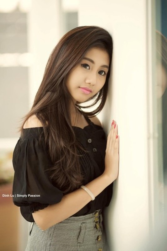 Ve dep kho cuong cua hot girl truong San khau Dien anh-Hinh-2