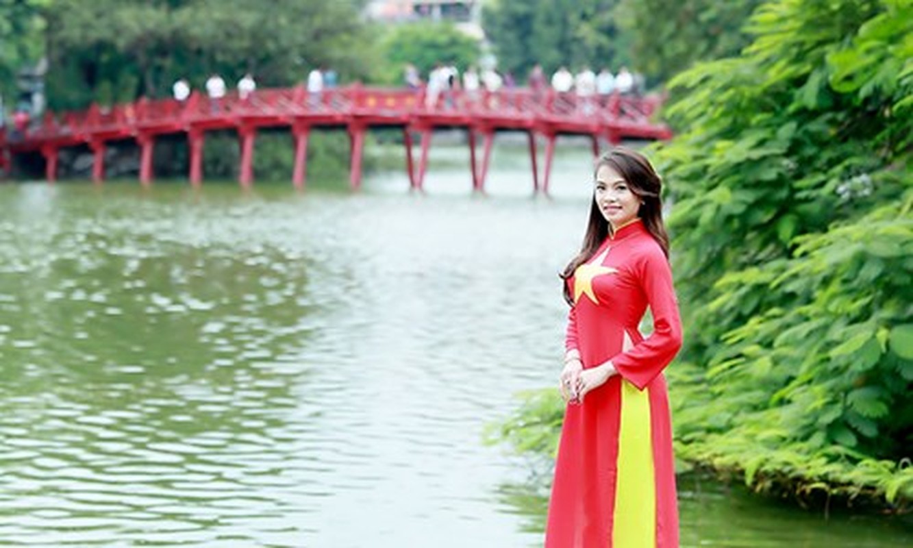 Nu sinh Ha thanh khoe sac voi ao dai co do sao vang-Hinh-11