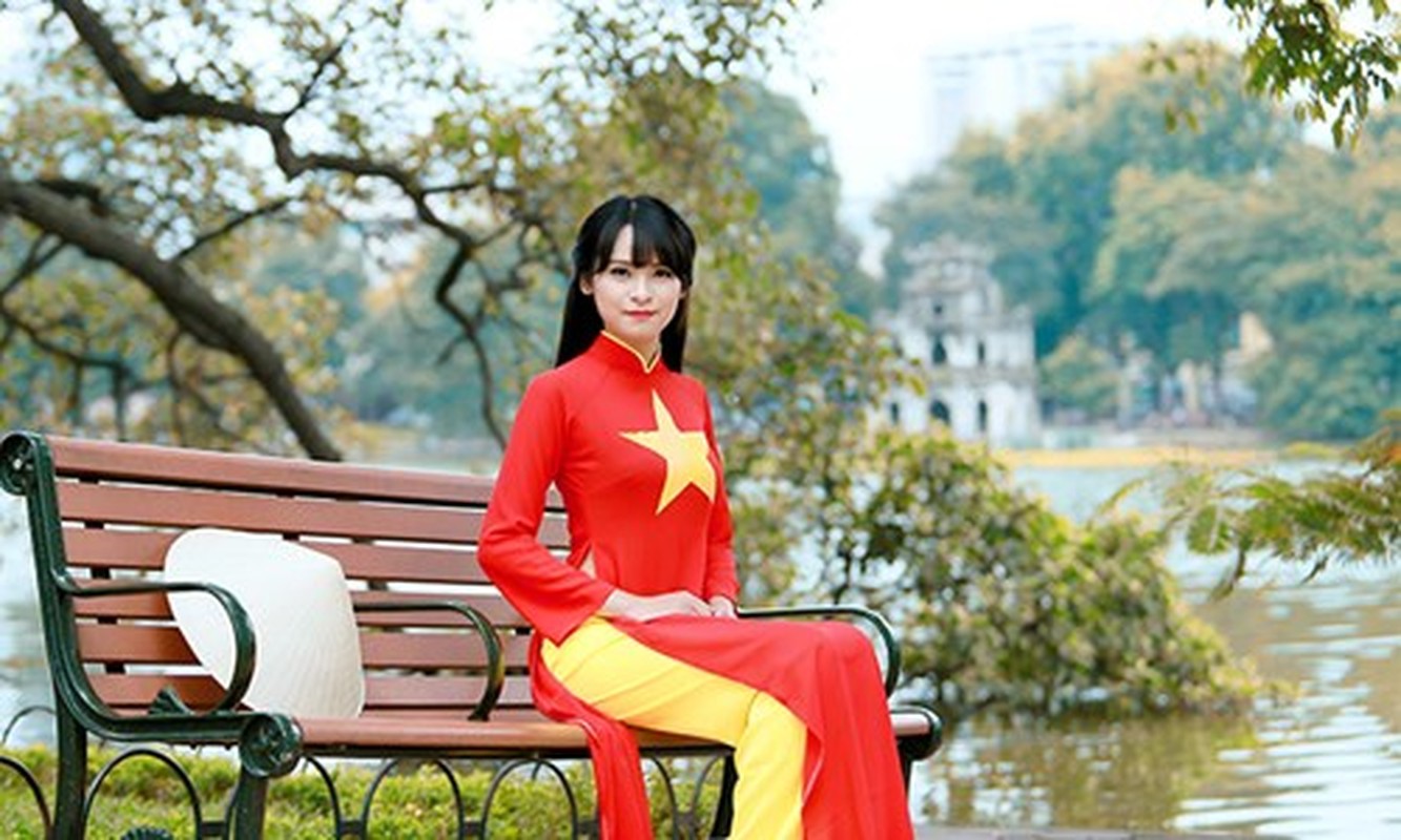 Nu sinh Ha thanh khoe sac voi ao dai co do sao vang-Hinh-6