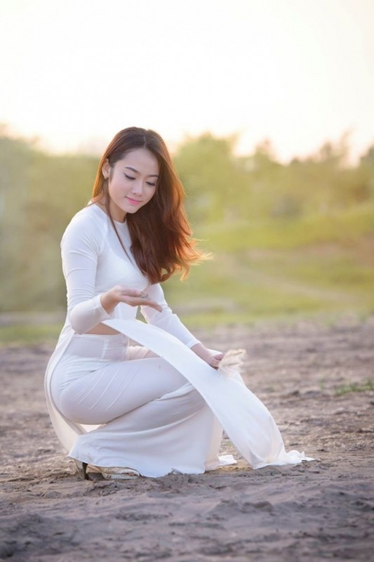 Thieu nu Vieng Chan mac ao dai Viet Nam dep me man-Hinh-6