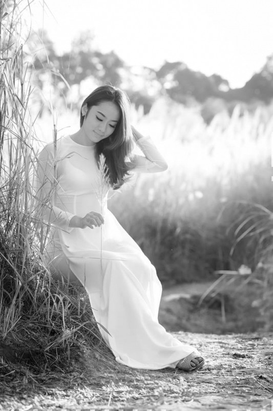 Thieu nu Vieng Chan mac ao dai Viet Nam dep me man-Hinh-7