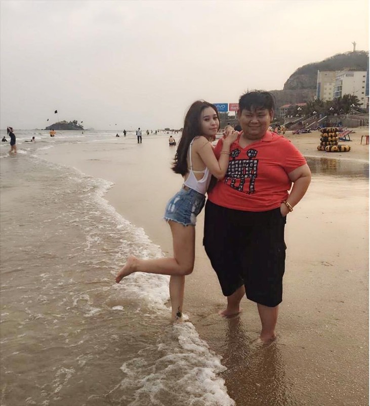 Cap doi chenh nhau 83kg nen duyen vao dung ngay Valentine