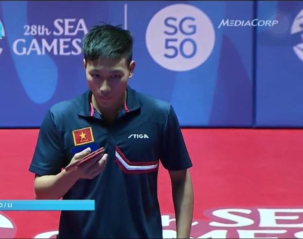 Hot boy bong ban vo dich SEA Games 29 duoc &quot;san lung&quot;-Hinh-4