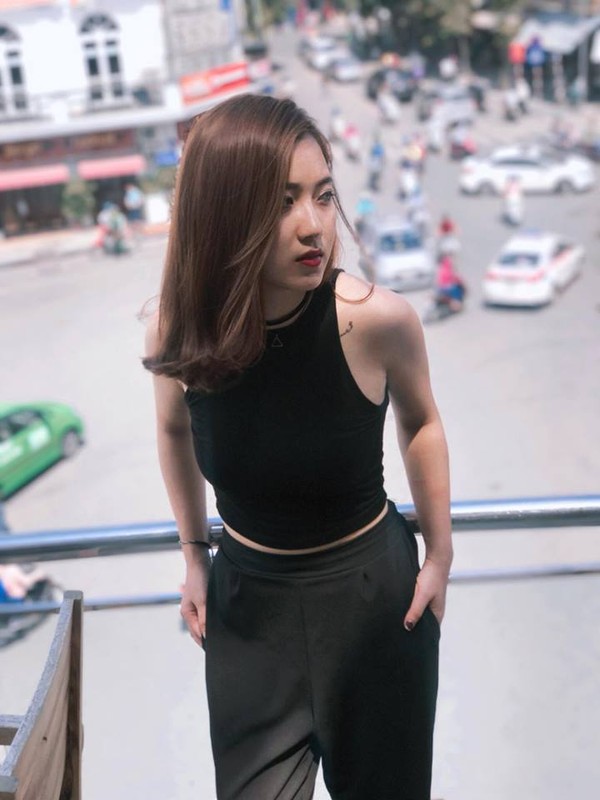 Co giao Ha thanh bi chup len ngay khai giang vi qua xinh-Hinh-10